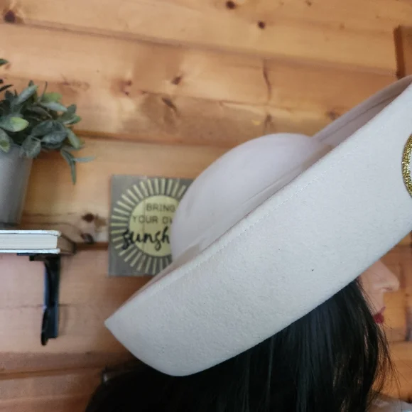 Sylvia New York Vintage Ivory 50s 60s Felt Church Derby Hat Retro Union Made USA Ivory Church Vintage Hats for Women for sale | eBay main image 4